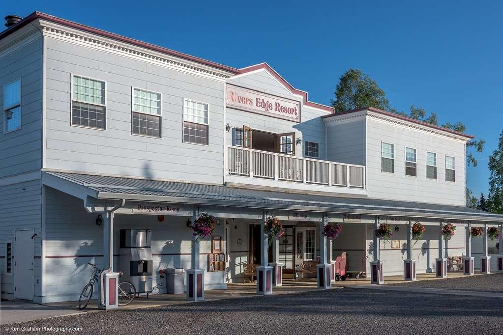 River'S Edge Resort Fairbanks Exterior photo