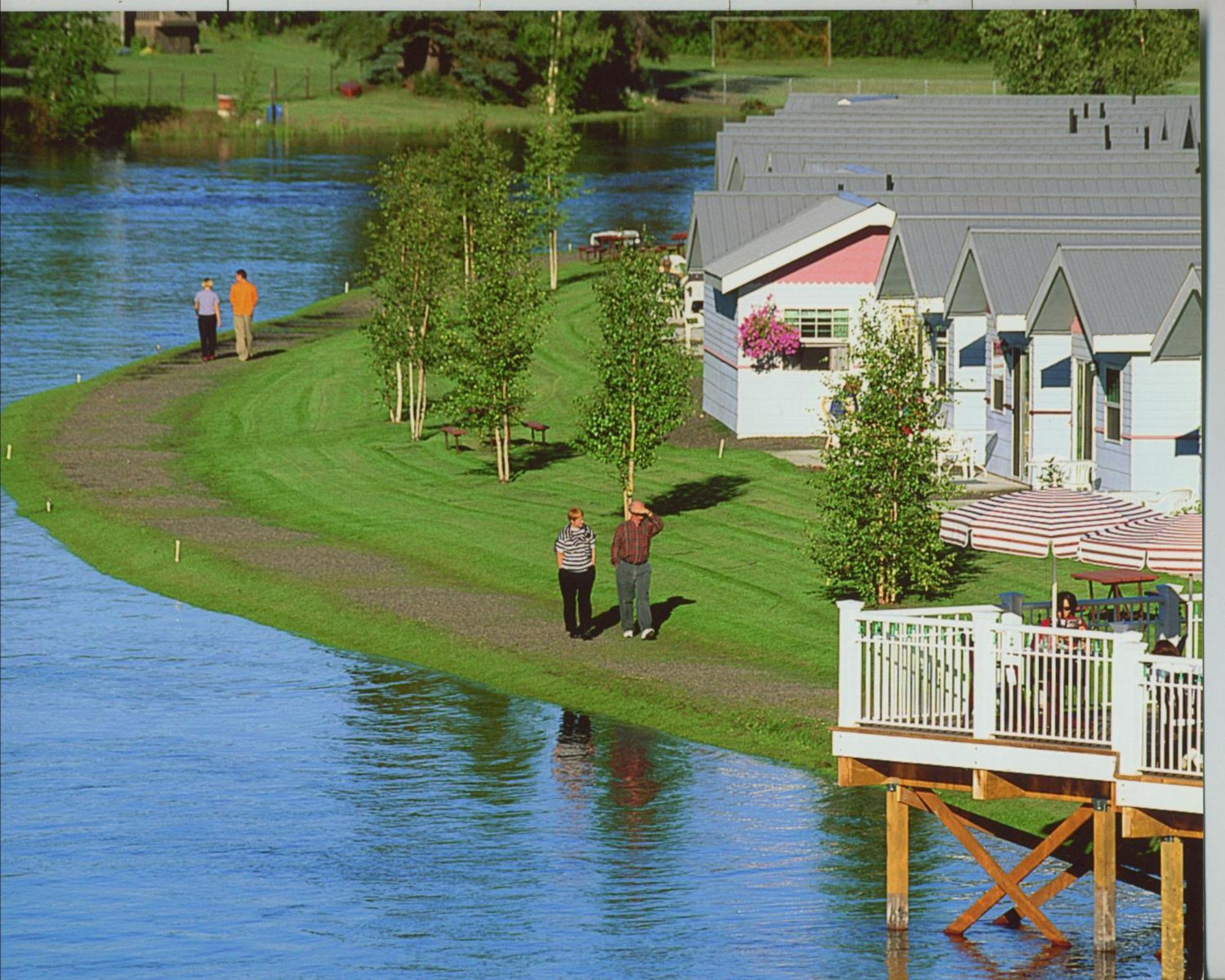 River'S Edge Resort Fairbanks Exterior photo